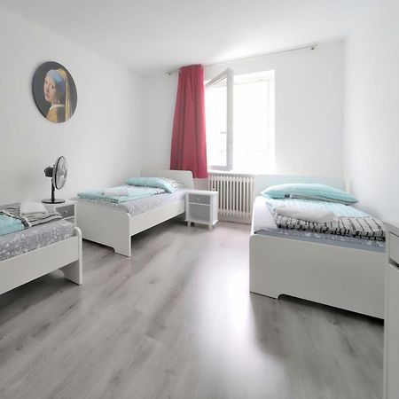 فندق Schoenes Helles Zimmer Direkt In Frankfurt City Nr 301 فرانكفورت المظهر الخارجي الصورة