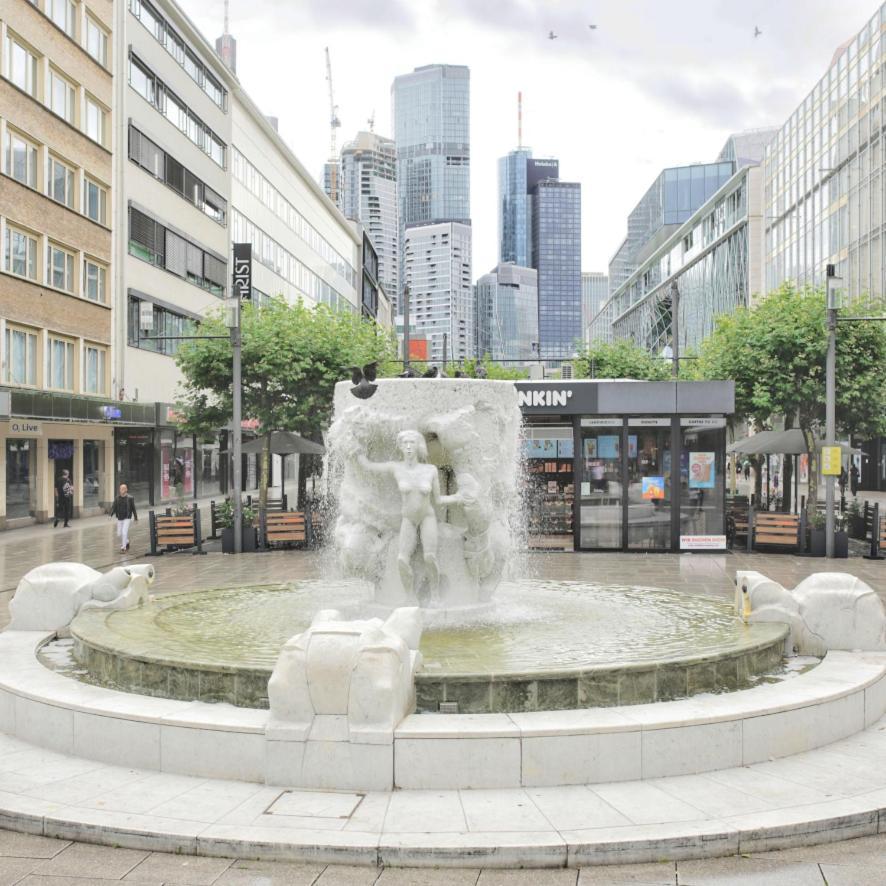 فندق Schoenes Helles Zimmer Direkt In Frankfurt City Nr 301 فرانكفورت المظهر الخارجي الصورة